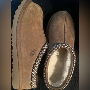 Ugg tasman slippers
